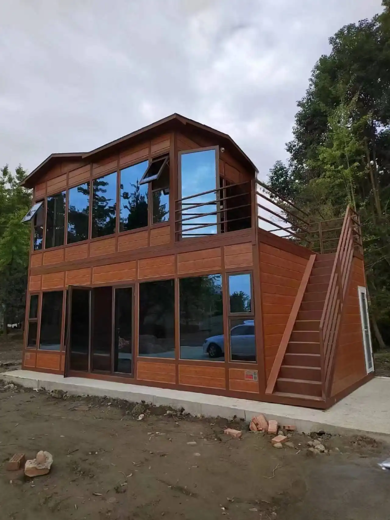 Edificio de vivendas intelixentes con paneis sándwich para paredes residenciais