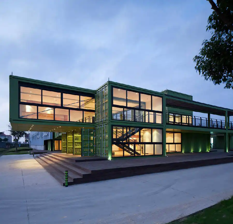 How to Set Up a Folding House Container