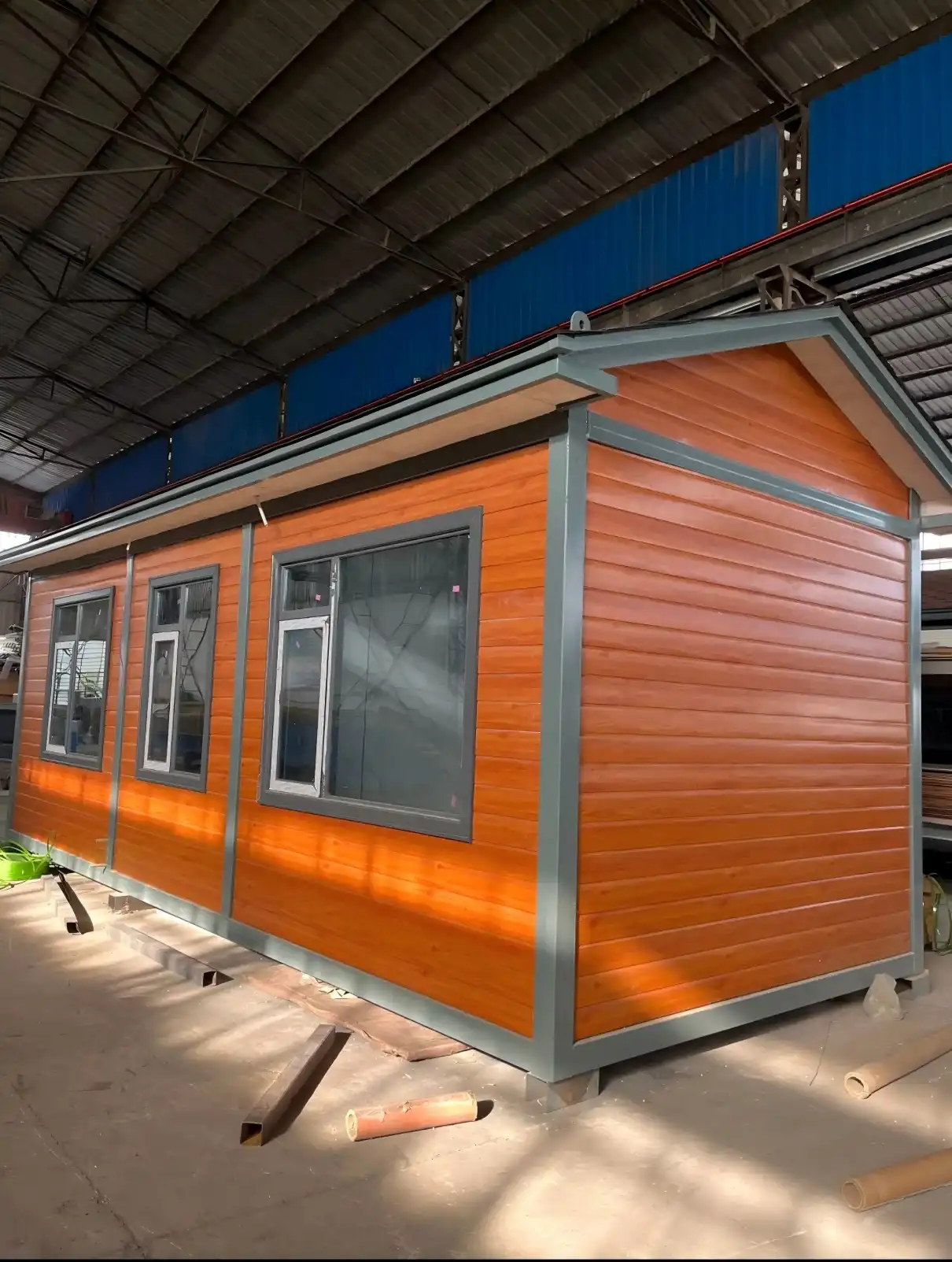 What is a common problem you will see with aluminum siding?