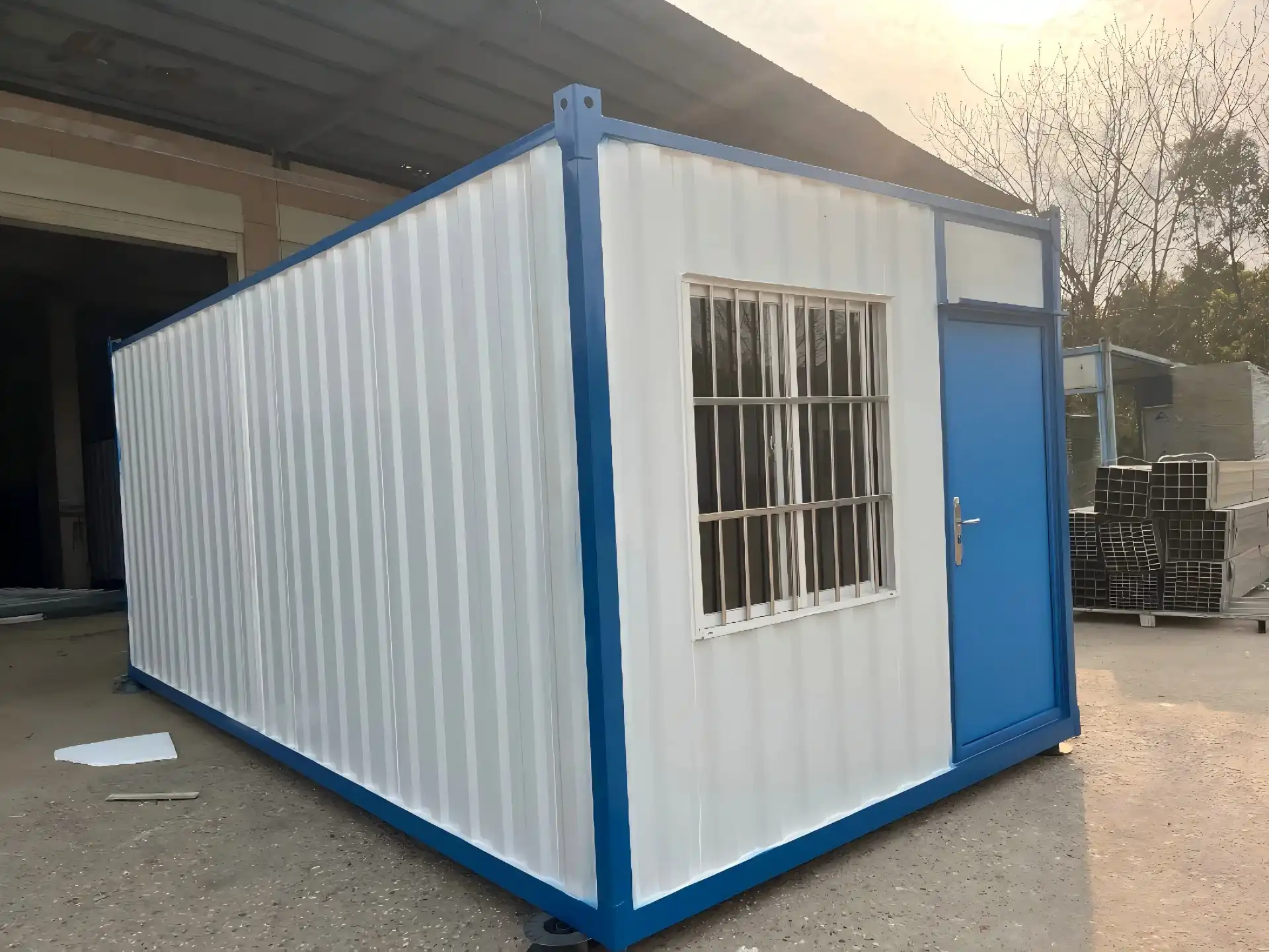 Recommend top cladding materials for storm-prone areas